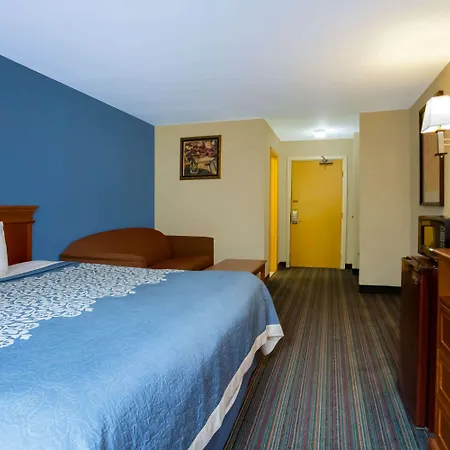 Days Inn By Wyndham Runnemede Philadelphia Area Exterior foto
