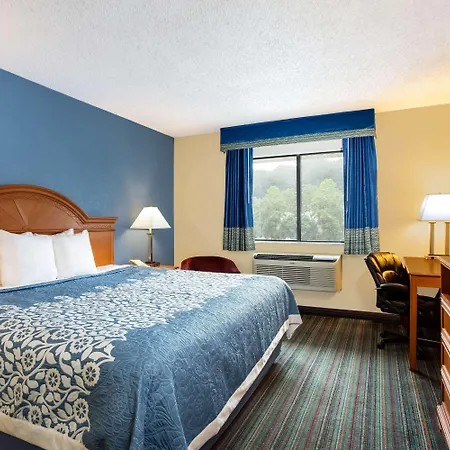 Days Inn By Wyndham Runnemede Philadelphia Area Exterior foto